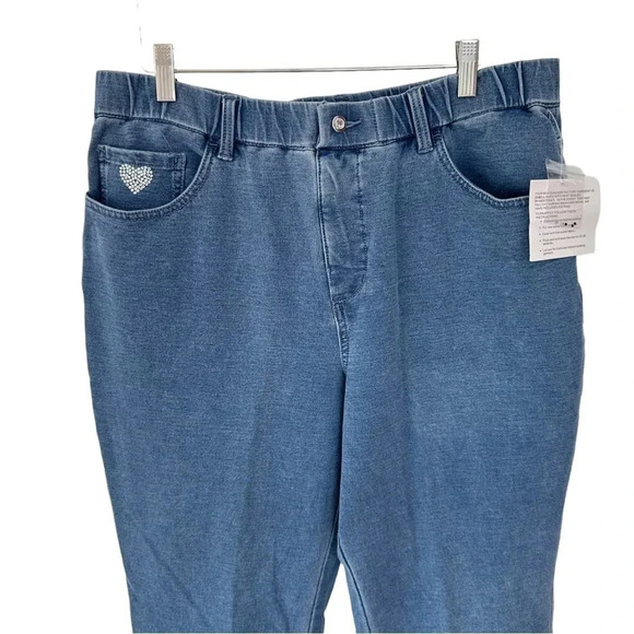 Dream Jeanne’s by Quaker Factory L blue pull up stretch jean pants‎ - Picture 2 of 7